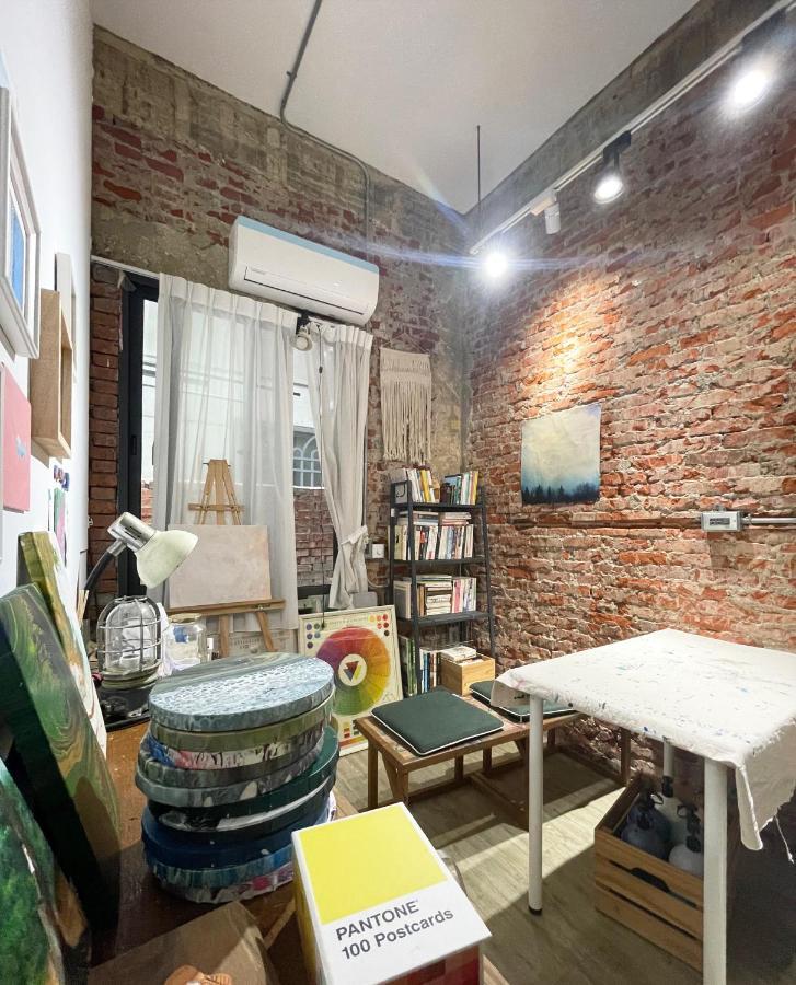 群青所 Gatherers Hostel Сяолюцю Экстерьер фото