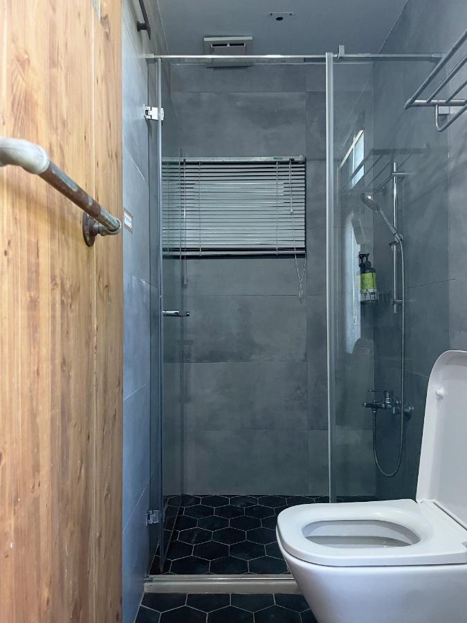 群青所 Gatherers Hostel Сяолюцю Экстерьер фото